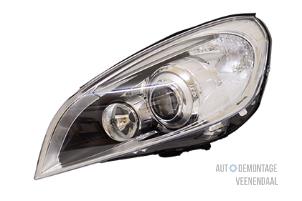 New Headlight, left Volvo V60 I (FW/GW) Price € 411,40 Inclusive VAT offered by Autodemontage Veenendaal BV
