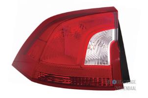 New Taillight, left Volvo V60 I (FW/GW) Price € 146,71 Inclusive VAT offered by Autodemontage Veenendaal BV
