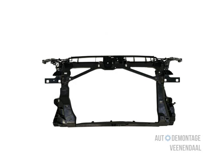 Nya Front Audi A3 Limousine (8VS/8VM) 1.2 TFSI 16V Pris € 101,34 Inklusive moms erbjuds av Autodeleninkleur