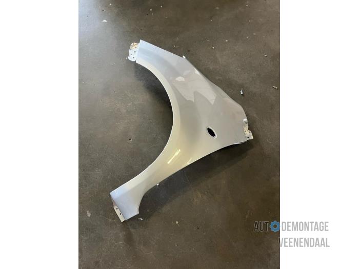 Front wing, left from a Opel Agila (B)  2010