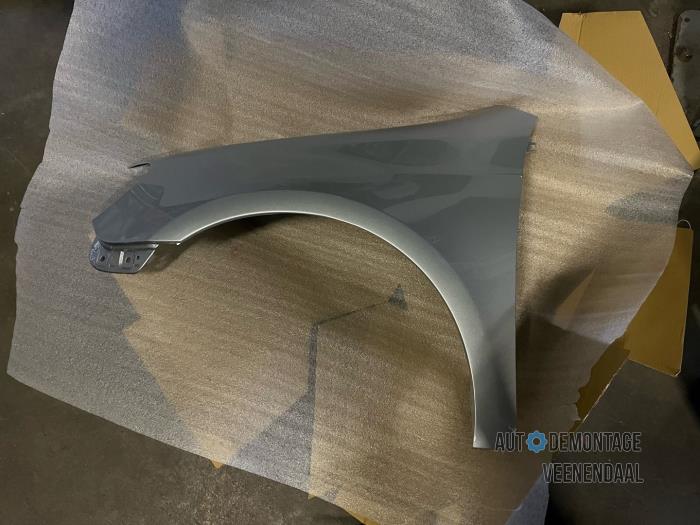 Front wing, left from a Volkswagen Golf VI (5K1)  2011