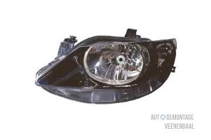 New Headlight, left Seat Ibiza Price € 81,80 Inclusive VAT offered by Autodemontage Veenendaal BV