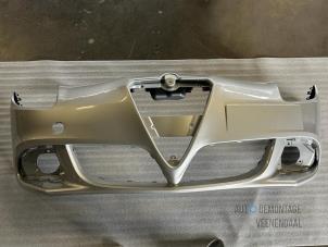 New Front bumper Alfa Romeo Giulietta (940) Price € 484,00 Inclusive VAT offered by Autodemontage Veenendaal BV