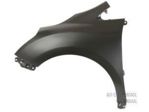 New Front wing, left Toyota Verso Price € 150,04 Inclusive VAT offered by Autodeleninkleur