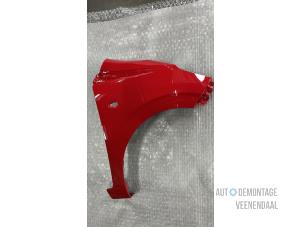 New Front wing, right Peugeot 108 Price € 290,40 Inclusive VAT offered by Autodemontage Veenendaal BV