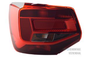 New Taillight, left Audi Q2 (GAB/GAG) 1.0 TFSI 12V Price € 121,00 Inclusive VAT offered by Autodemontage Veenendaal BV