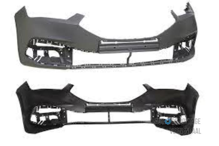 Nuevos Parachoques Seat Leon (KLB) 1.0 TSI 12V Precio € 169,40 IVA incluido ofrecido por Autodeleninkleur