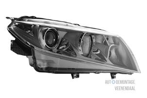New Headlight, right Suzuki Grand Vitara II (JT) 2.4 16V Price € 173,03 Inclusive VAT offered by Autodemontage Veenendaal BV