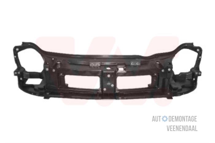 Nya Front Renault Trafic New (FL) 2.0 dCi 16V 115 Pris € 133,10 Inklusive moms erbjuds av Autodeleninkleur