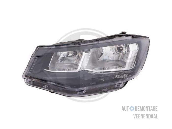Headlight, left from a Volkswagen Caddy Cargo V (SBA/SBH) 2.0 TDI 122 2021