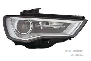 New Headlight, right Audi A3 (8V1/8VK) Price € 337,29 Inclusive VAT offered by Autodemontage Veenendaal BV
