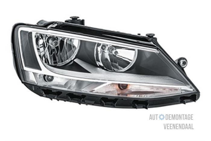 Nowe Reflektor prawy Volkswagen Jetta IV (162/16A) 1.2 TSI 16V Cena € 157,30 Z VAT oferowane przez Autodeleninkleur