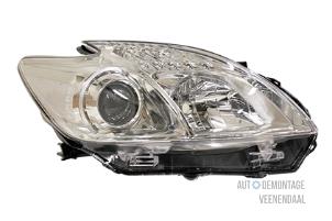 New Headlight, right Toyota Prius (ZVW3) 1.8 16V Price € 175,45 Inclusive VAT offered by Autodemontage Veenendaal BV