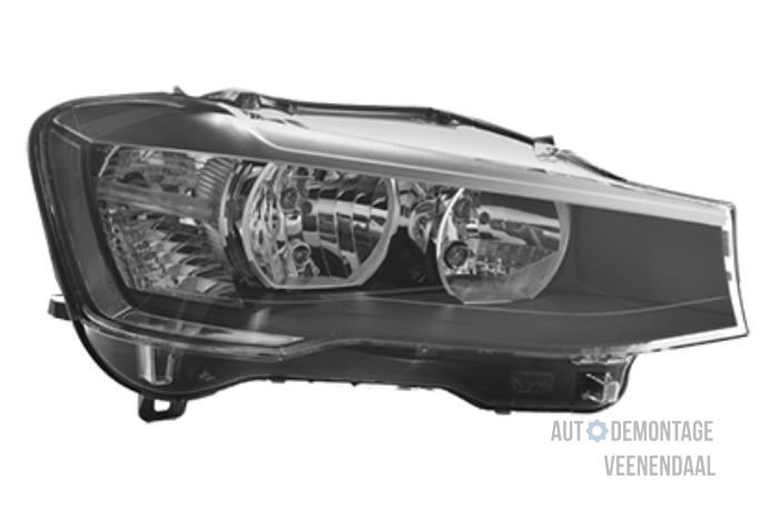 Nowe Reflektor prawy BMW X4 (F26) xDrive30d 24V Cena € 272,25 Z VAT oferowane przez Autodeleninkleur