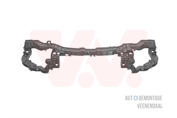 Nya Front Ford Kuga II (DM2) Pris € 106,48 Inklusive moms erbjuds av Autodeleninkleur