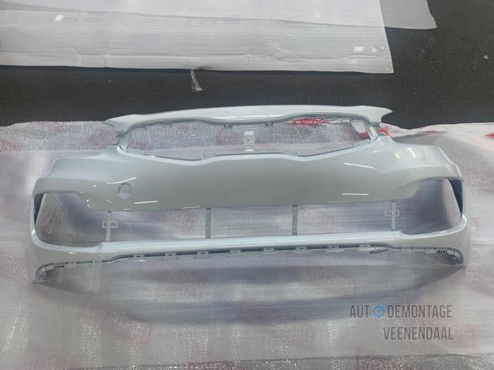 Nuevos Parachoques Kia Pro cee'd (JDB3) 1.6 GT 16V Precio € 771,98 IVA incluido ofrecido por Autodeleninkleur