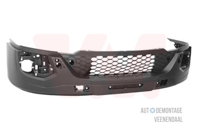 Nuevos Parachoques Iveco Daily Precio € 219,62 IVA incluido ofrecido por Autodeleninkleur