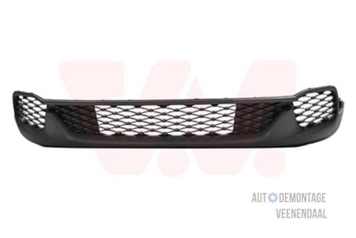 Nowe Grill Fiat 500X (334) Cena € 179,69 Z VAT oferowane przez Autodeleninkleur