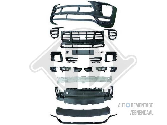 Nuevos Parachoques Porsche Macan (95B) Precio € 1.703,68 IVA incluido ofrecido por Autodeleninkleur