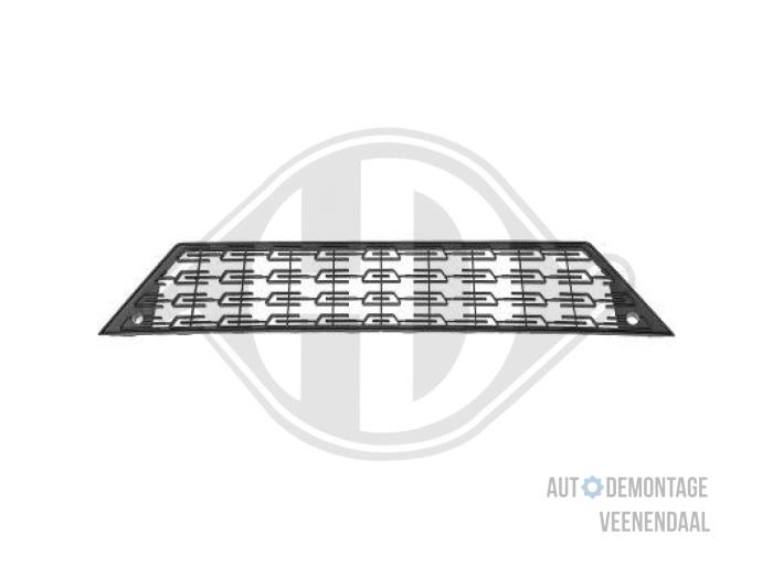 Nya Grill Seat Leon Pris € 30,61 Inklusive moms erbjuds av Autodeleninkleur