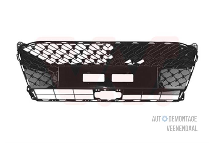 Nya Grill Toyota Aygo X Pris € 139,15 Inklusive moms erbjuds av Autodeleninkleur
