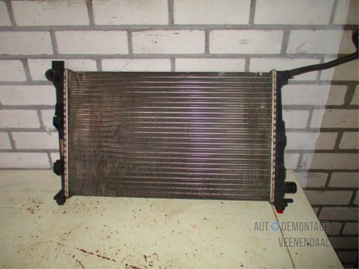 Usagé Radiateur Mercedes A (W168) 1.4 A-140 Prix € 37,40 Règlement à la marge proposé par Autodeleninkleur