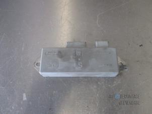 Used Antenna Amplifier Opel Vectra B (36) 1.6 16V Ecotec Price € 21,00 Margin scheme offered by Autodemontage Veenendaal BV