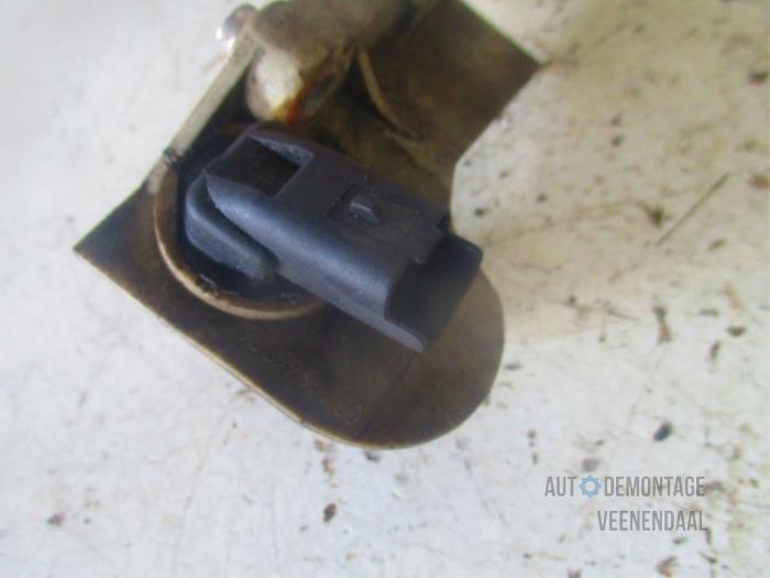 Usados Sensor BDP Peugeot 206 (2A/C/H/J/S) 1.6 16V Precio € 10,00 Norma de margen ofrecido por Autodeleninkleur