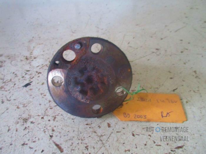 Rear axle journal from a Seat Ibiza III (6L1) 1.4 16V 75 2003