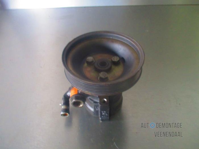 Usagé Pompe de direction Lancia Lybra 1.8 16V VVT Prix € 20,00 Règlement à la marge proposé par Autodeleninkleur