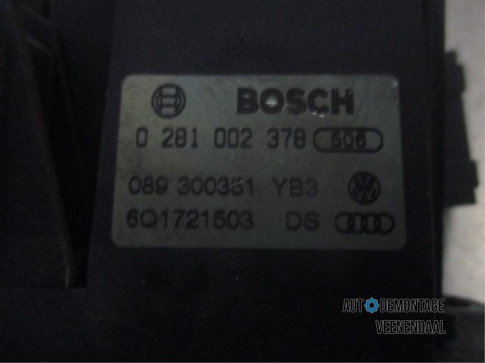 Gaspedalposition Sensor van een Skoda Fabia (6Y2) 1.4i 2001
