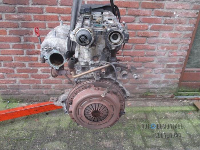Engine from a Volvo 850 2.0i 10V 1995
