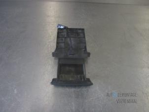 Used Front ashtray Kia Rio (DC22/24) 1.3 Price € 9,45 Margin scheme offered by Autodemontage Veenendaal BV