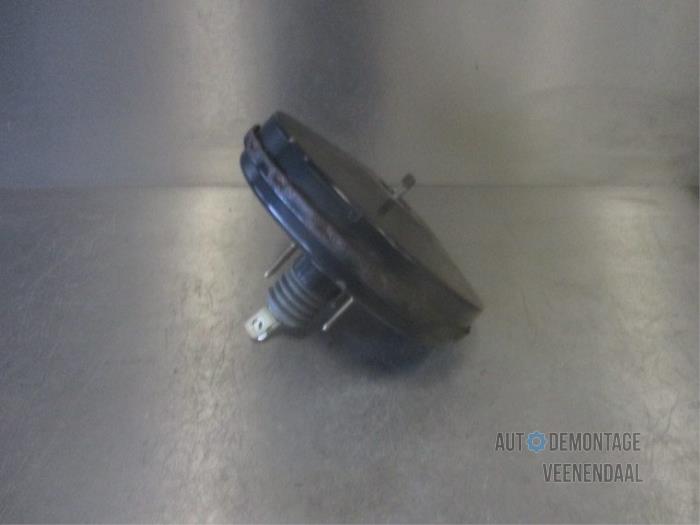 Usagé Servo frein Ford Focus 1 Wagon 1.6 16V Prix € 48,40 Règlement à la marge proposé par Autodeleninkleur