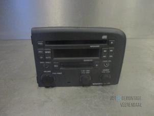 Usados Reproductor de CD Volvo S80 (TR/TS) 2.4 SE 20V 170 Precio € 52,50 Norma de margen ofrecido por Autodemontage Veenendaal BV