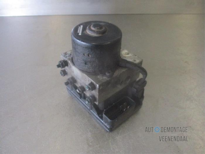 Usagé Bloc ABS Renault Laguna I Grandtour (K56) 1.6 16V Prix € 26,40 Règlement à la marge proposé par Autodeleninkleur