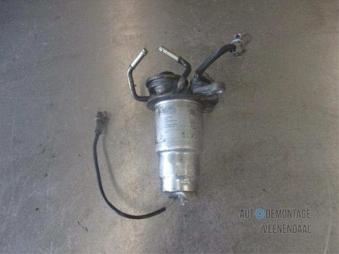 Fuel filter from a Toyota Yaris (P1) 1.4 D-4D 2005