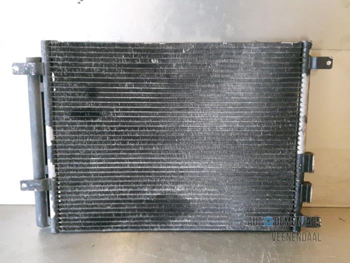 Usagé Radiateur clim Alfa Romeo 166 2.4 JTD Prix € 55,00 Règlement à la marge proposé par Autodeleninkleur