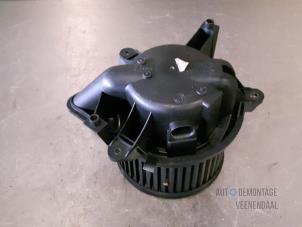 Usagé Ventilateur chauffage Fiat Punto II (188) 1.2 16V 3-Drs. Prix € 17,00 Règlement à la marge proposé par Autodemontage Veenendaal BV