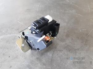 Usagé Mécanique de verrouillage hayon Mitsubishi Colt 1.1 12V Prix € 12,00 Règlement à la marge proposé par Autodemontage Veenendaal BV