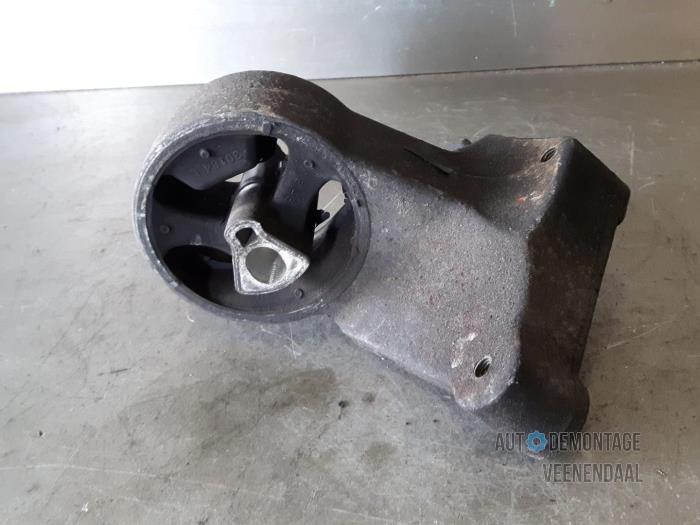 Usagé Support moteur Chrysler Sebring (JR) 2.7 V6 24V Prix € 50,00 Règlement à la marge proposé par Autodeleninkleur