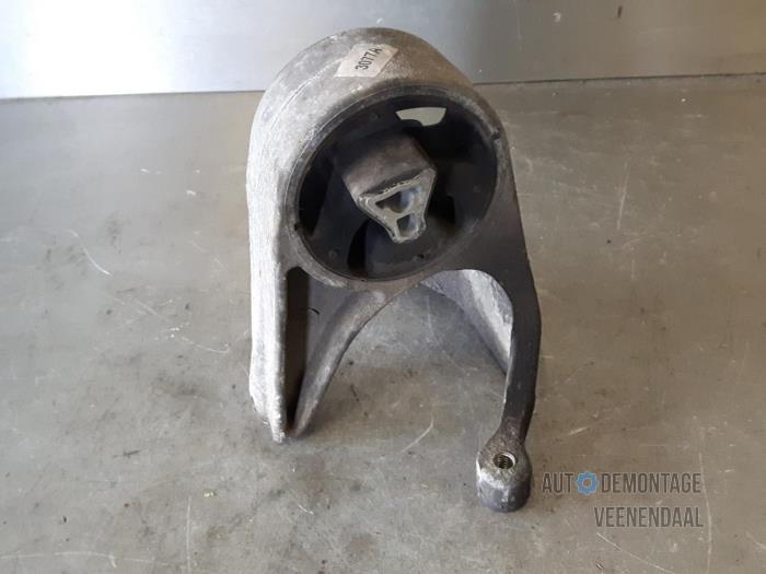 Usagé Support moteur Chrysler Sebring (JR) 2.7 V6 24V Prix € 50,00 Règlement à la marge proposé par Autodeleninkleur