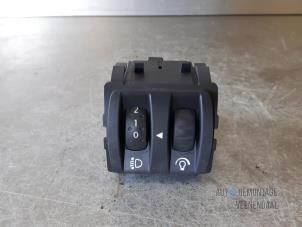 Used Height control switch Renault Clio III (BR/CR) 1.2 16V 75 Price € 5,00 Margin scheme offered by Autodemontage Veenendaal BV