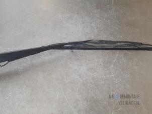 Used Rear wiper arm Suzuki Baleno (GA/GB) 1.6 16V Price € 9,00 Margin scheme offered by Autodemontage Veenendaal BV