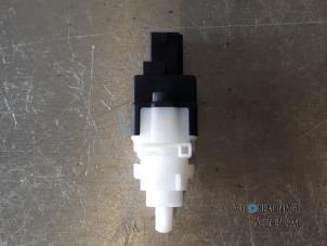 Used Brake light switch Fiat 500 (312) 1.2 69 Price € 14,70 Margin scheme offered by Autodemontage Veenendaal BV