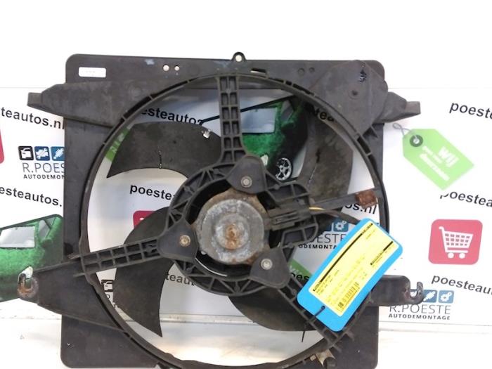 Gebrauchte Kühlerventilator Ford Ka I 1.3i Preis € 30,00 Margenregelung angeboten von Autodemontagebedrijf R. Poeste B.V.