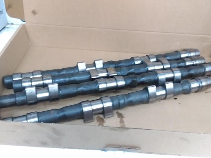 Gebrauchte Nockenwelle Set Alfa Romeo 166 Preis € 195,00 Margenregelung angeboten von Autodemontagebedrijf R. Poeste B.V.