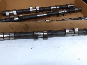 Nockenwelle Set van een Alfa Romeo 166  2001