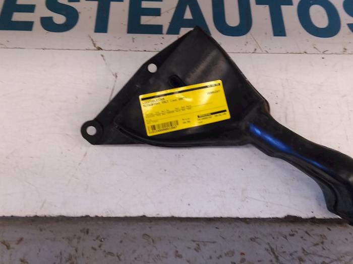 Begagnade Lufttratt Mitsubishi Colt (Z2/Z3) 1.3 16V Pris € 20,00 Marginaltabell erbjuds av Autodemontagebedrijf R. Poeste B.V.