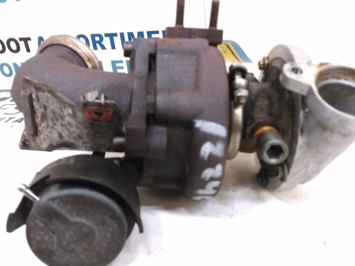 Turbo de un Suzuki Liana (ERC/ERD/RH4)  2004